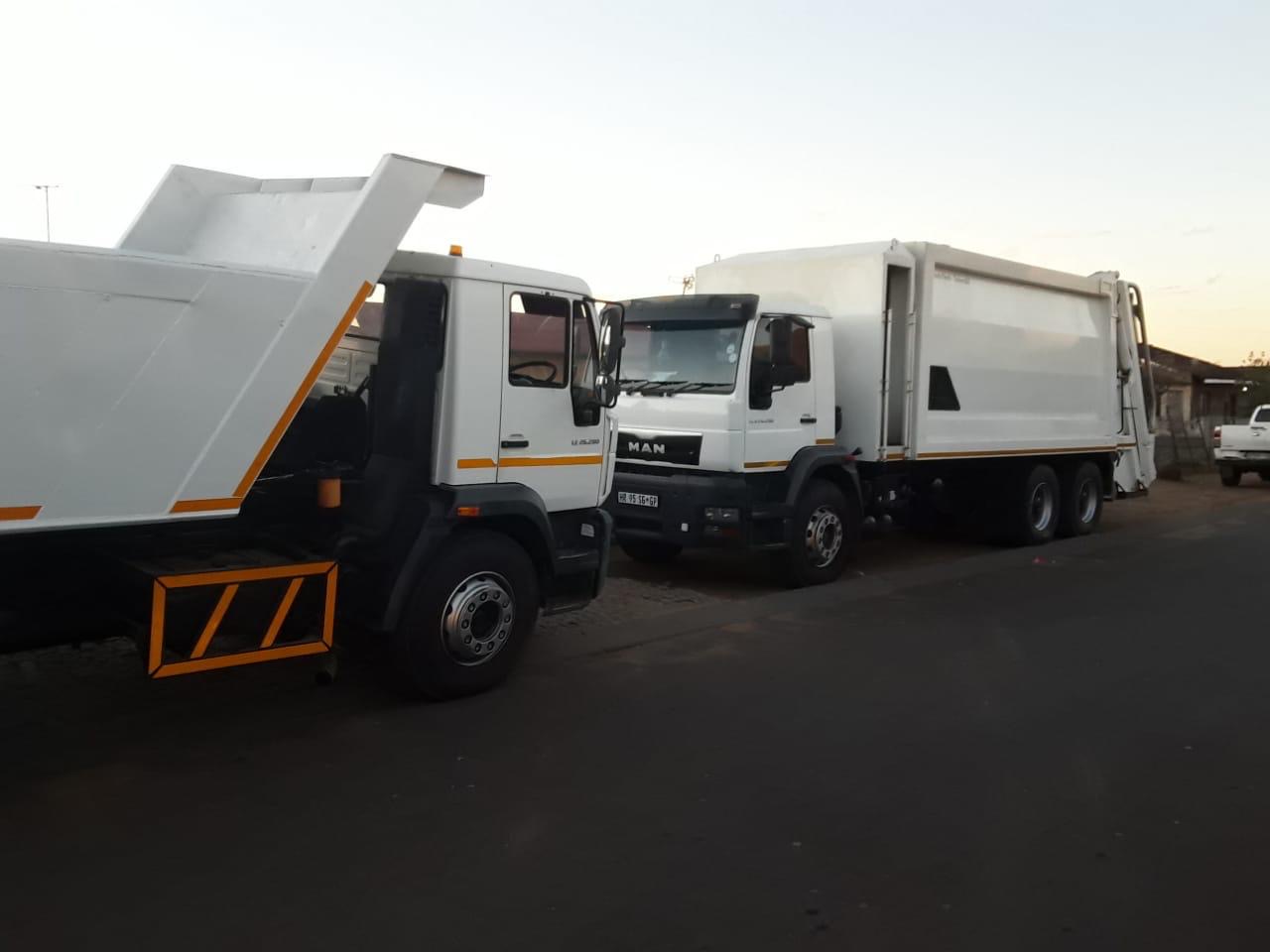 NHS Holdings Fleet - Professional Tipper Trucks